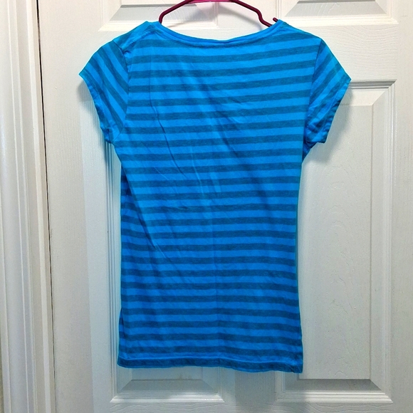 No Boundaries T-Shirt - Picture 2 of 7